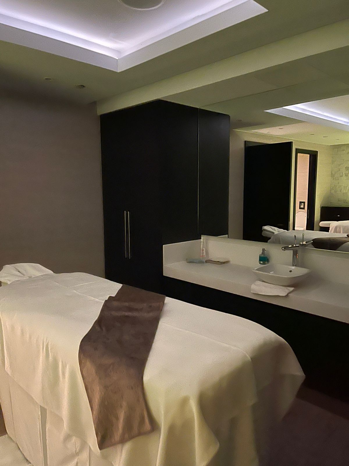 النادي الصحي بفندق سانت ريجنس